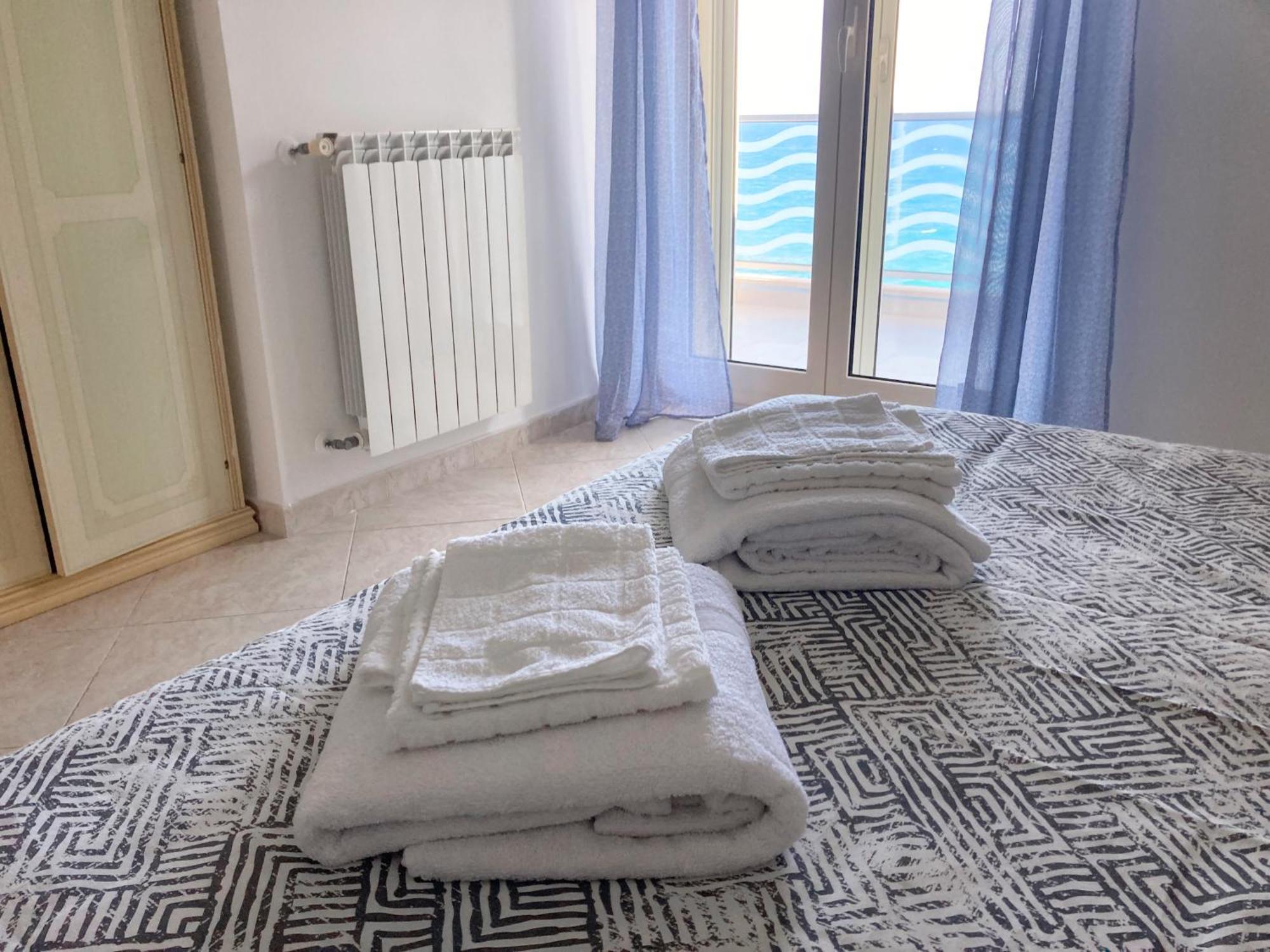 Milu'Seaview Ampia Casa Vista Mare Leilighet Giovinazzo Eksteriør bilde