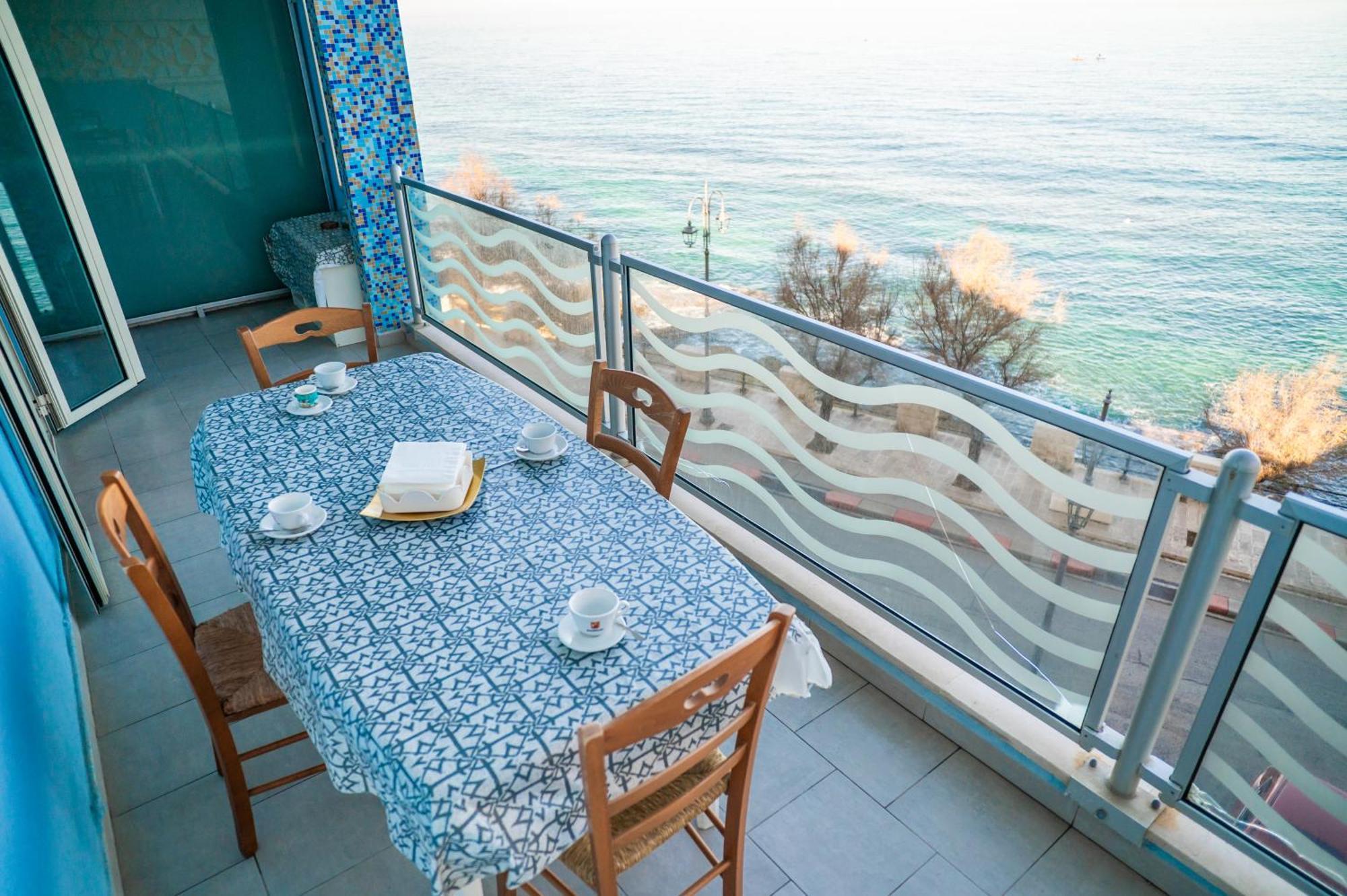 Milu'Seaview Ampia Casa Vista Mare Leilighet Giovinazzo Eksteriør bilde